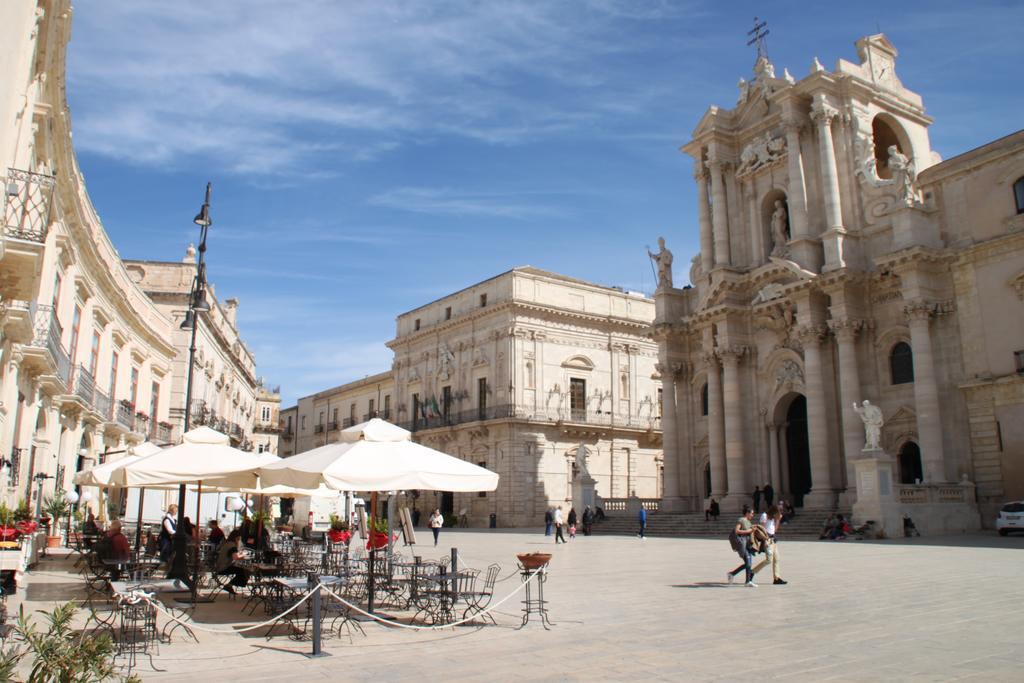 La Casa Di Ilde Al Duomo - Ortigia Holidays Villa Syracuse Exterior photo