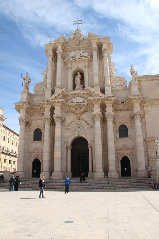 La Casa Di Ilde Al Duomo - Ortigia Holidays Villa Syracuse Exterior photo